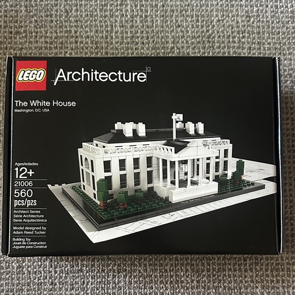 LEGO Architecture The White House - 21006 - Picture 1 of 3